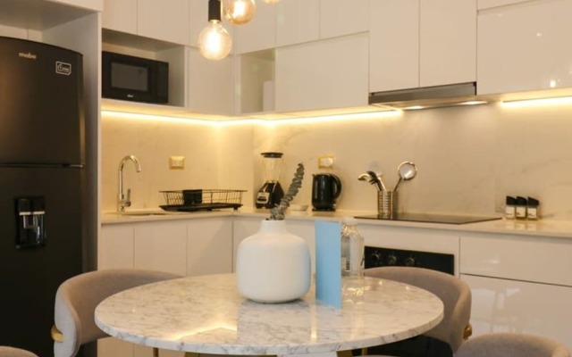 W Loft With Balcony in Luxury Building Barranco