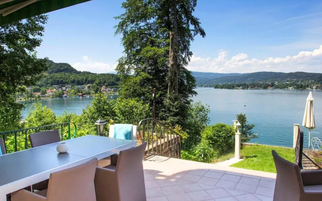 Worth Apartment in Maria in the Garden