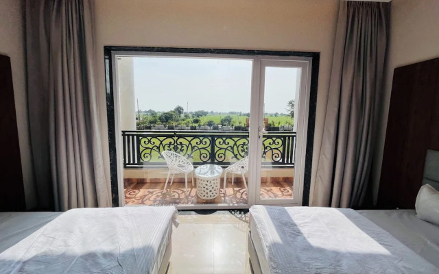 Gaurison Hotel&Resort
