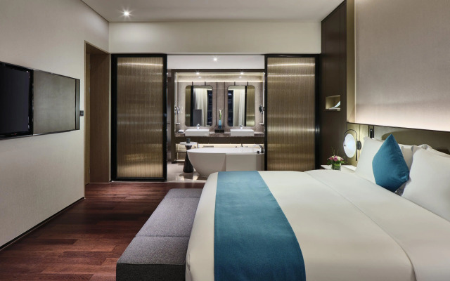 Crowne Plaza Wuhan Development Zone by IHG