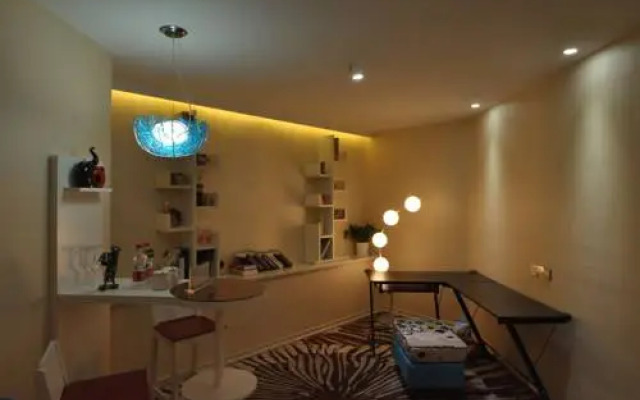 Nanchang Xiao E ApartHotel