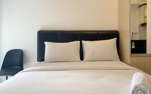 Cozy And Simply Look Studio Room Tokyo Riverside Pik 2 Apartment – Guest Rooms – Jakarta