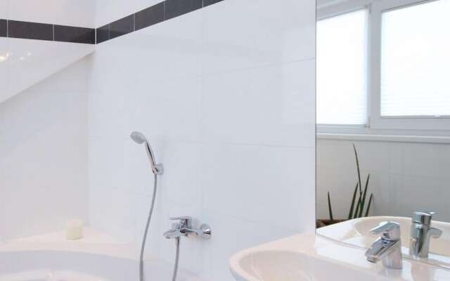 myhomeinvienna Deluxe Apartment