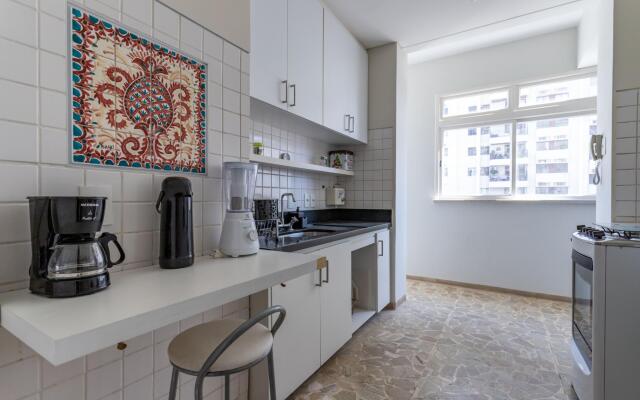 Copacabana 100m from the beach | FCO501 Z2