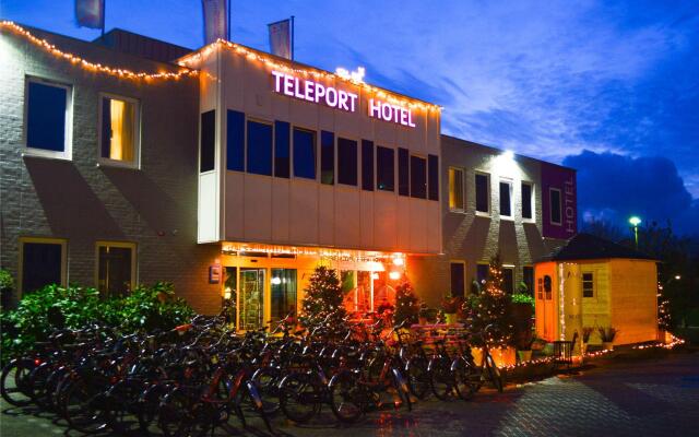 Amsterdam Teleport Hotel