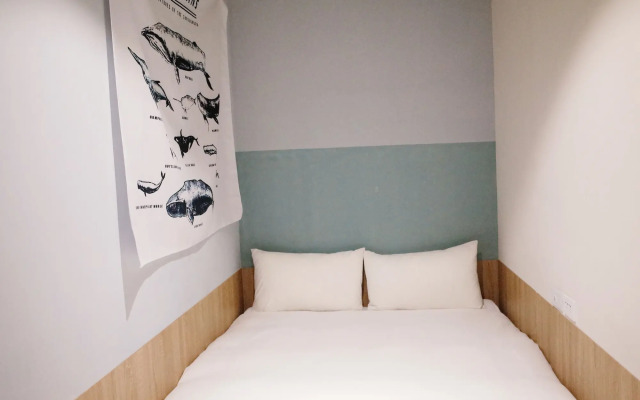 Paper Plane Hostel