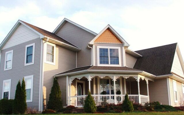 Victorian Country Inn B&B LLC