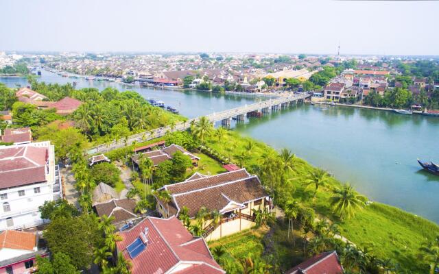 Pho Hoi Riverside Resort