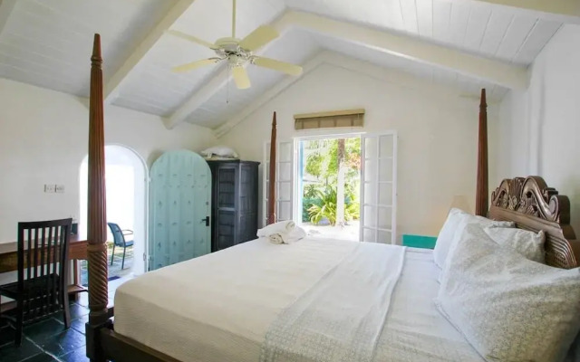 Relax by the pool, minutes from the beach - Toad Hall by BSL Rentals