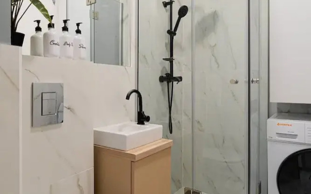 Cismigiu Park - Delightful and Fresh Studio