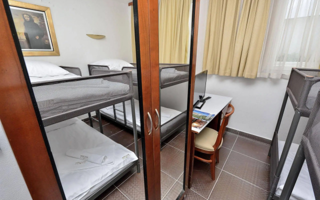 Family M Hostel