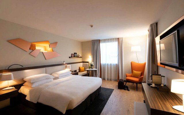 Doubletree By Hilton Paris Boulogne