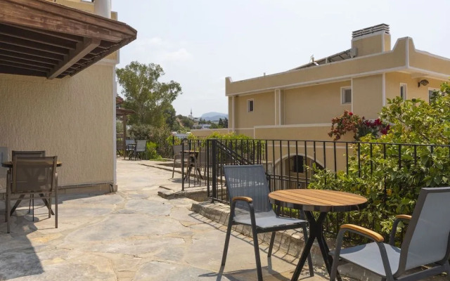 Farrys Boutique Hotel & Beach Club