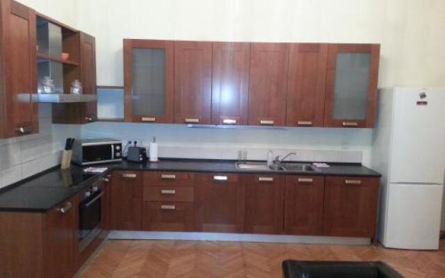 Ho-Bi Room and Apartment