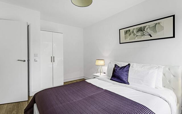 Beautiful Apartment in Surrey Quays