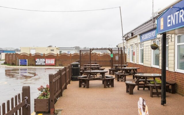 Captivating Home in Hastings With Sea Nearby