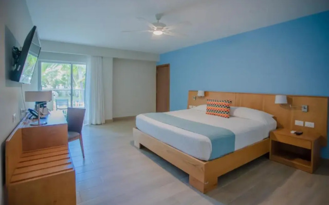 Coral Costa Caribe Beach Resort - All Inclusive