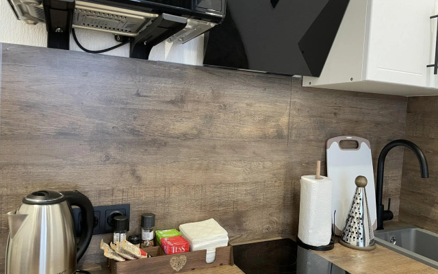 Апартаменты на проспекте Окружной 10Б