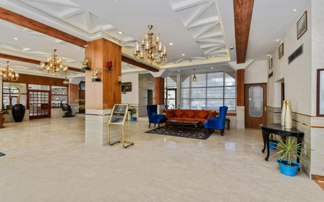 Hotel Snowcrests Manor