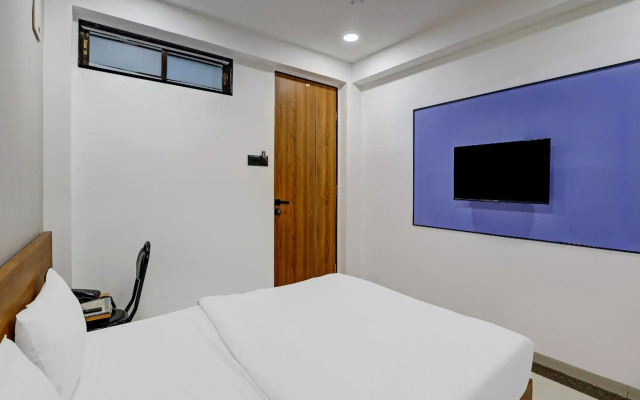 OYO Flagship 80488 Hotel Gold Mine