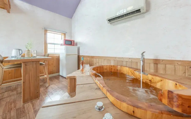 Ganghwa Gichayeohaeng Pension