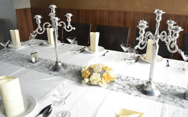 LONDON Boutique hotel & Restaurant
