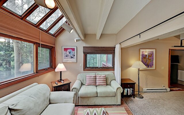 15tru5ai 3 Bedroom Condo