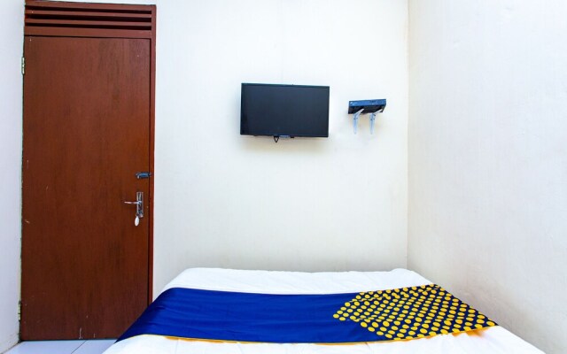 SPOT ON 2719 Homestay Rizqi Syariah - Hostel