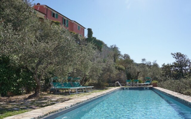 Miralunga-appartament-in-villa-e-piscina