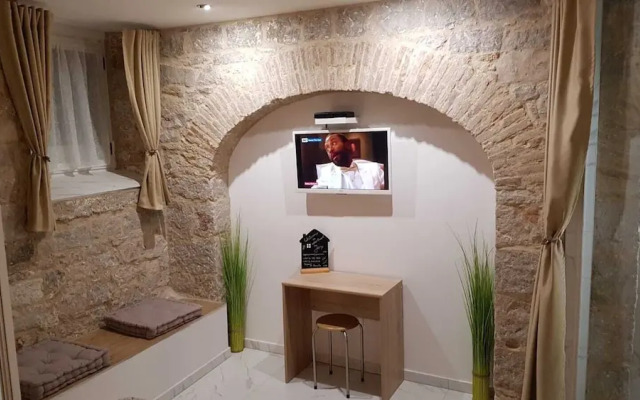 Tales Of Split-100 Meters From The Seafront