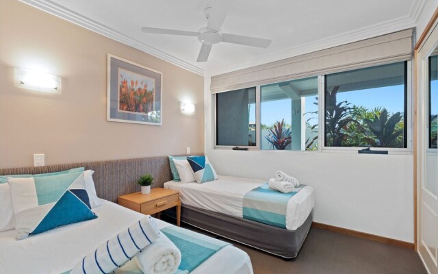 3BR Coolum Beach Escape