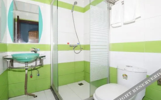 Kaifeng Happy 1+1 Hotel (Henan University Jinming Campus)