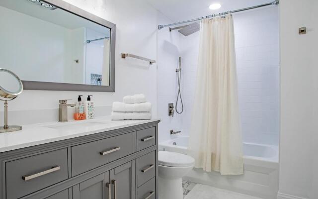 Fancy 1-BR in Central Location ⚜ Parking available