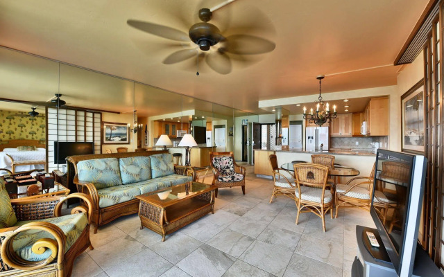 Hololani Resort