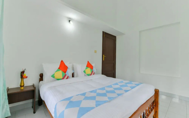 OYO 17351 Home Hill View 3BHK Chembothara