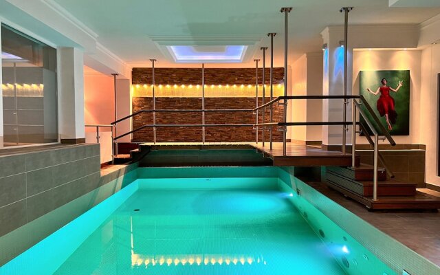 Haverkamp Suites