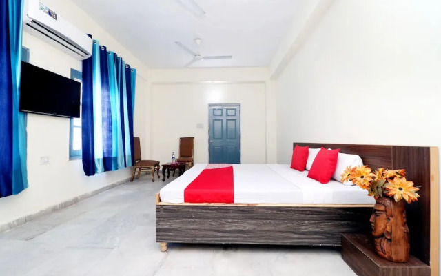 OYO 18570 Hotel Jazz