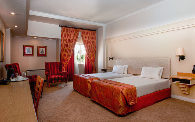 Apollo Hotel