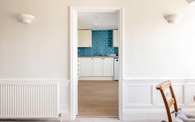 Rooftop Retreat - 2 Double Beds w/ Stunning Views