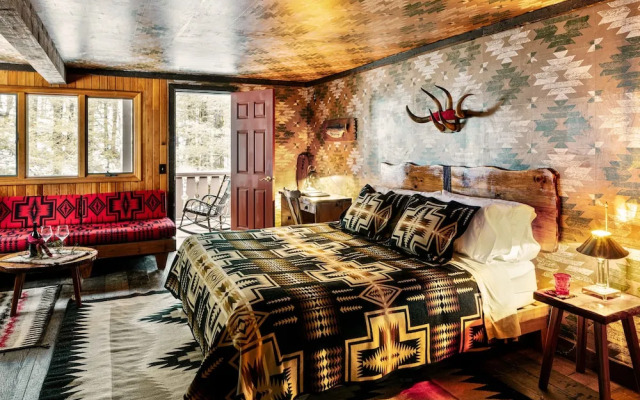 Urban Cowboy Lodge
