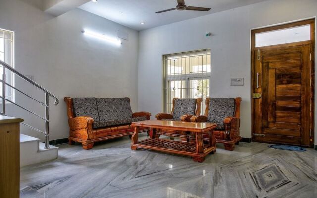 OYO 35931 Leo's Home Stay