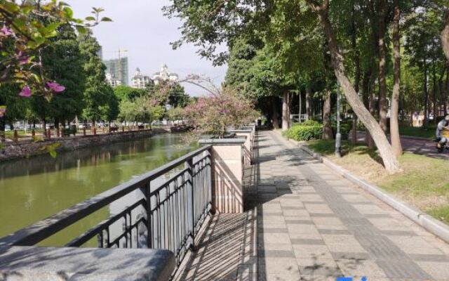 Foshan Yucun Apartment (Shunde Yucun Subway Station)