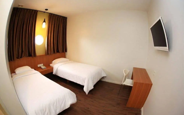 Aswin Inn Panakkukang