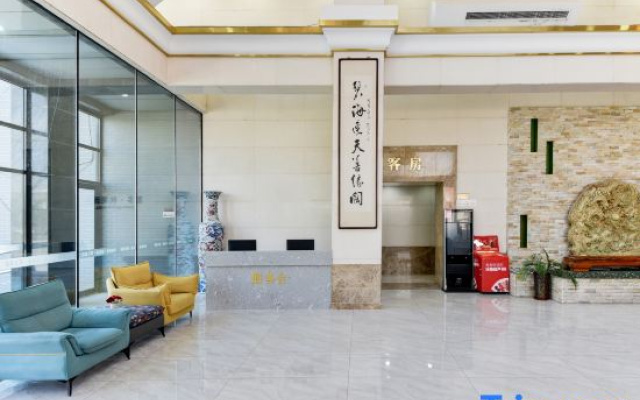Xiduoduo Holiday Hotel(喜多多海景假日酒店（南戴河仙螺岛店）)