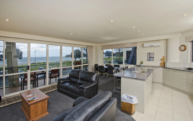 The Pavilions Beachfront Apartments