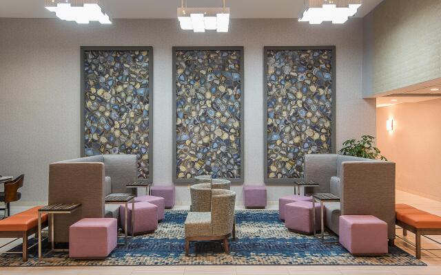 Holiday Inn Express & Suites Norwood-Boston Area by IHG