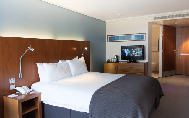Holiday Inn London Camden Lock by IHG