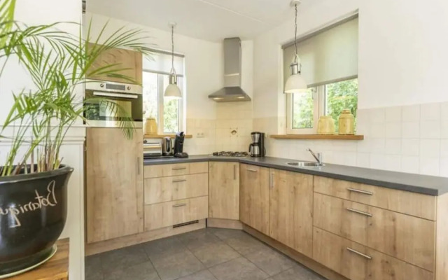 Detached 6 Pers Holiday Home