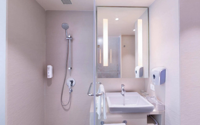 Fairfield by Marriott Chennai Mahindra World City