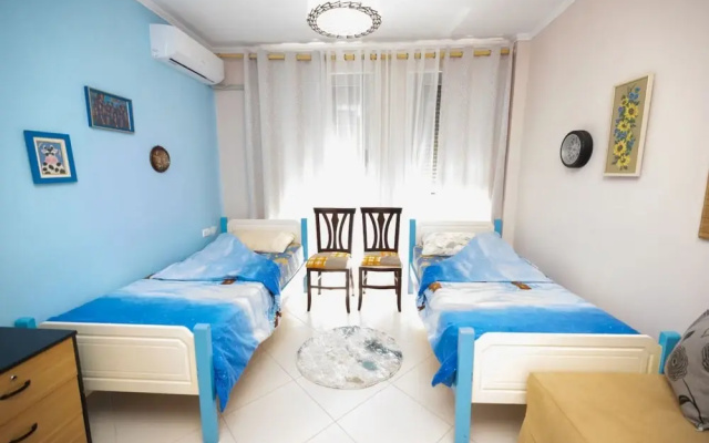 The Blue Apartment 2BR Balcony Seaview